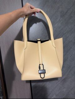 （分類：）位於 。 由 mmttt 提交（商品編號 1366334403，圖片 1）。簡介： 。