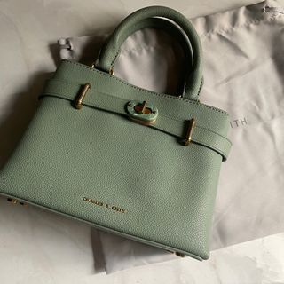 (Kategori: ) berada di . Dikirim oleh inandaaa (ID iklan 1366227684, Gambar 1). Deskripsi: .