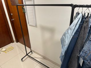 （分類：）位於 。 由 kandyblues 提交（商品編號 1366230584，圖片 1）。簡介： 。