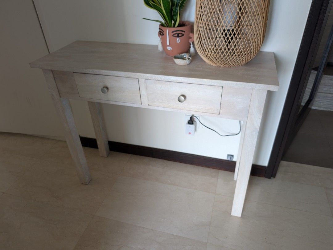 Console Table (Category: TV Consoles) located in Singapore. Submitted by _alisa_ (Listing ID 1366245207, Image 1). Description: Exact table here:https://www.islandliving.sg/products/lowanu-hall-table-100cm?_pos=2&_sid=cc2da4025&_ss=r?collection= Original price: SGD 419..