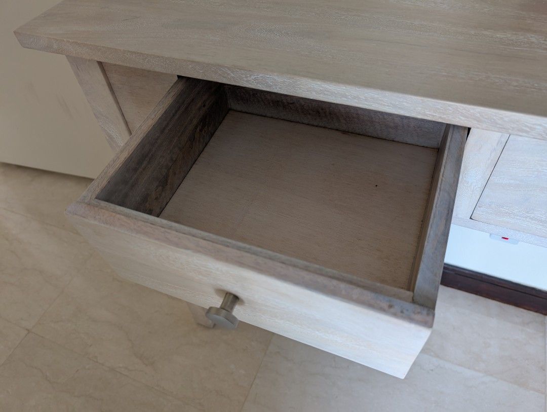 Console Table (Category: TV Consoles) located in Singapore. Submitted by _alisa_ (Listing ID 1366245207, Image 2). Description: Exact table here:https://www.islandliving.sg/products/lowanu-hall-table-100cm?_pos=2&_sid=cc2da4025&_ss=r?collection= Original price: SGD 419..