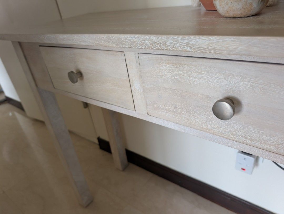 Console Table (Category: TV Consoles) located in Singapore. Submitted by _alisa_ (Listing ID 1366245207, Image 3). Description: Exact table here:https://www.islandliving.sg/products/lowanu-hall-table-100cm?_pos=2&_sid=cc2da4025&_ss=r?collection= Original price: SGD 419..