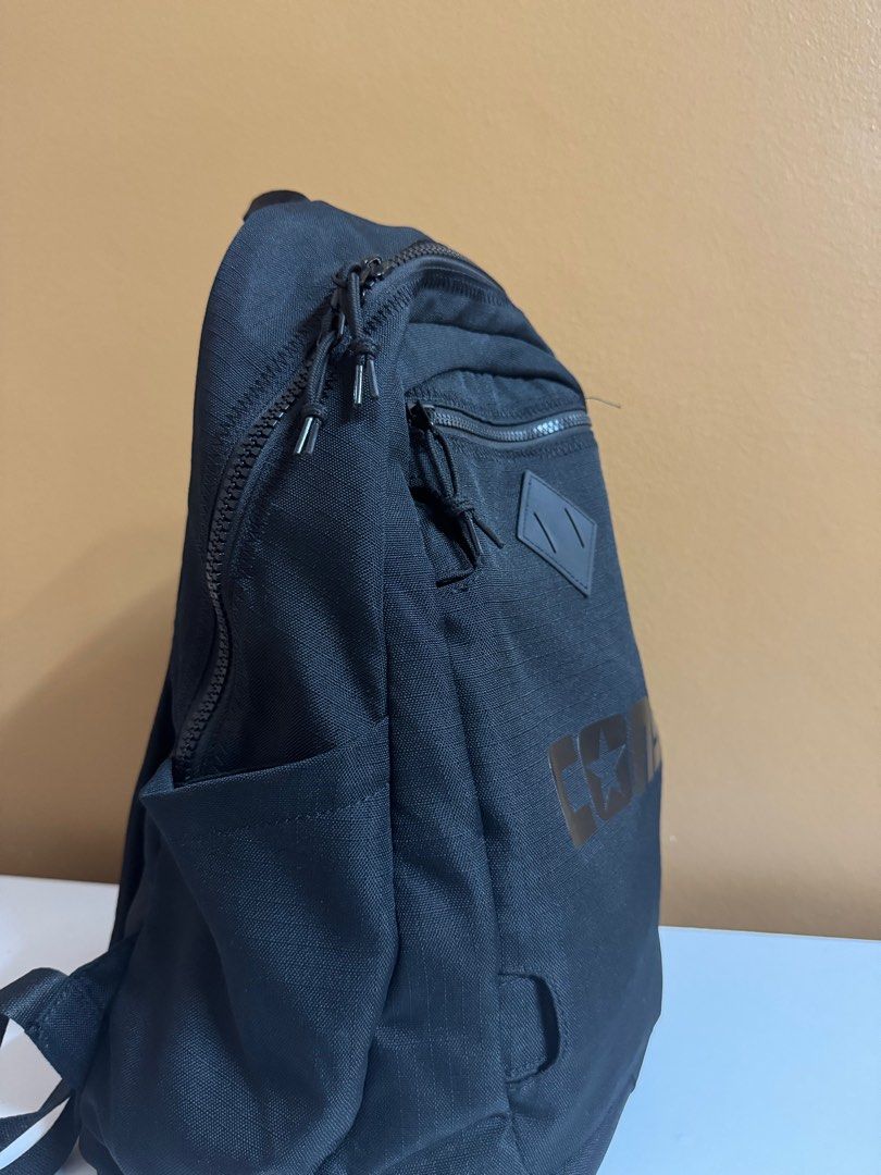 Converse Backpack (Category: Backpacks) located in Ayer Itam. Submitted by zhafran1211 (Listing ID 1366224839, Image 2). Description: Item cantik takda defect slip zip semua function barang limited letak laptop ngam sesuai student kerja office .