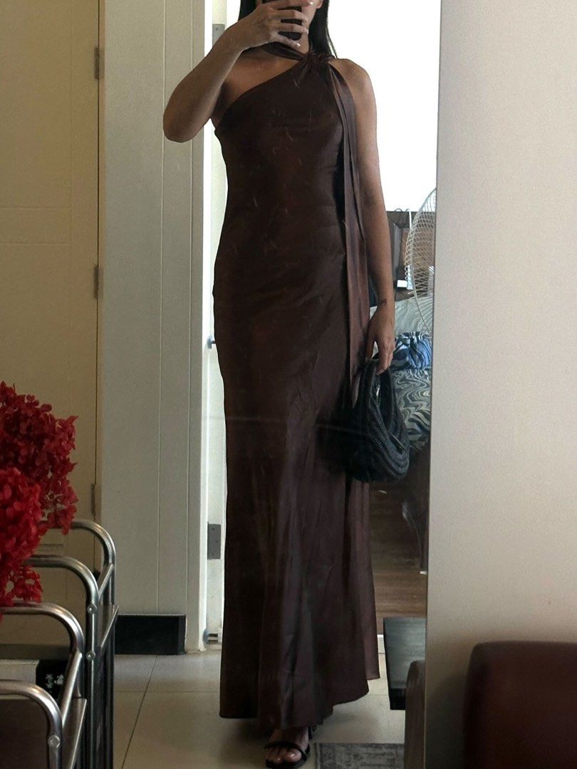 Dark Brown Satin Gown For Rent (Category: Evening dresses & gowns) located in Manila. Submitted by dgooodstuff (Listing ID 1366320626, Image 1). Description: Asymmetrical Gown for Rent Fabric: Charmeuse Satin Color: Chocolate / Dark Brown Custom size: Bust - 33cm Waist - 25cm Hips - 34cm Dress overall length - 60 inches Terms: - 2,000 for 24 hours - 2,000 security deposit - Will deduct damages from security deposit if any.