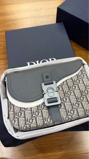 (Category: ) located in . Submitted by missthing888 (Listing ID 1366328981, Image 1). Description: .