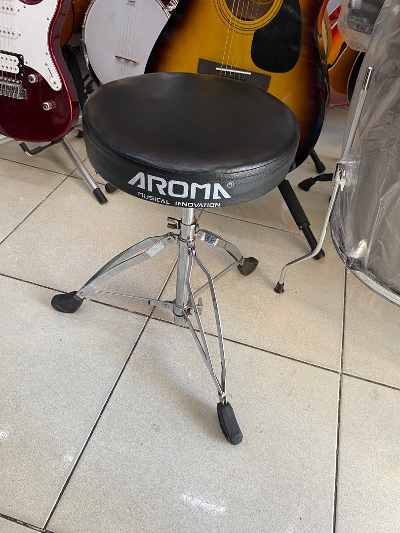 Drum throne (Category: Musical Instruments) located in Las Pinas. Submitted by andreadomingo2518 (Listing ID 1366224157, Image 2). Description: .