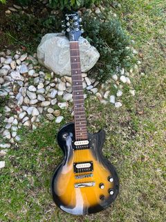 Epiphone Les Paul vintage sunburst electric guitar