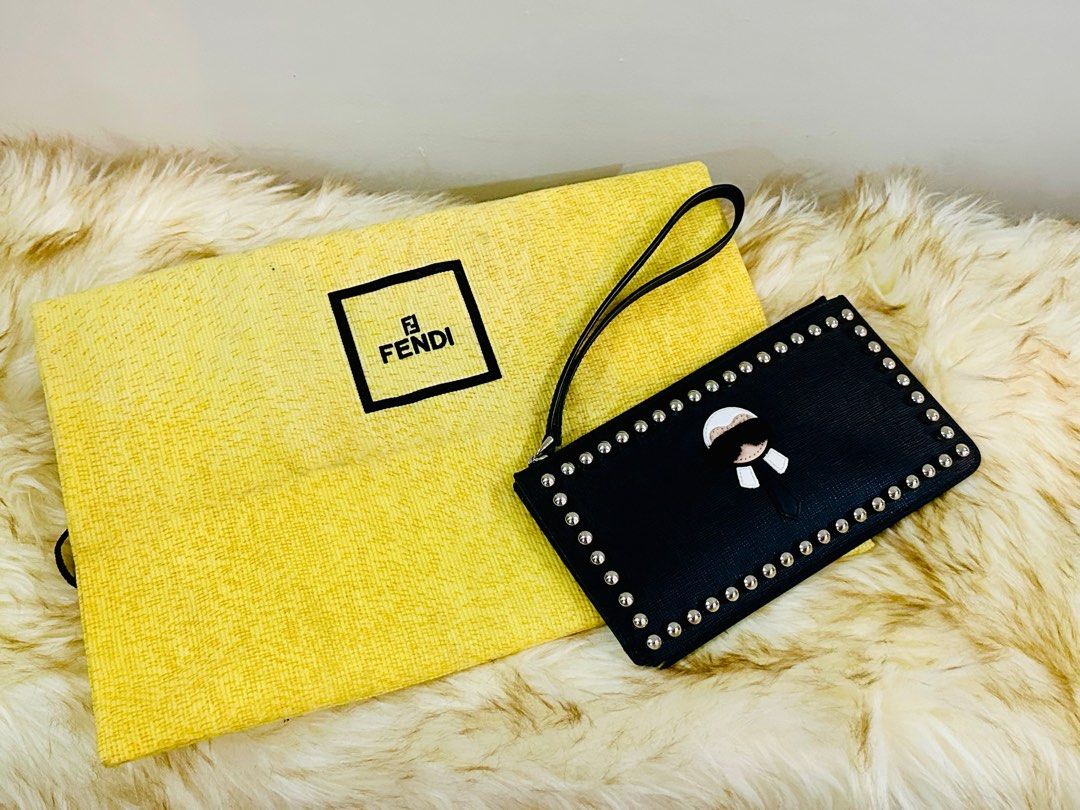 Fendi x Karl Lagerfeld Wristlet (Category: Luxury Bags & Wallets) located in Imus. Submitted by linusluxuries (Listing ID 1366336650, Image 3). Description: Good As New Original.