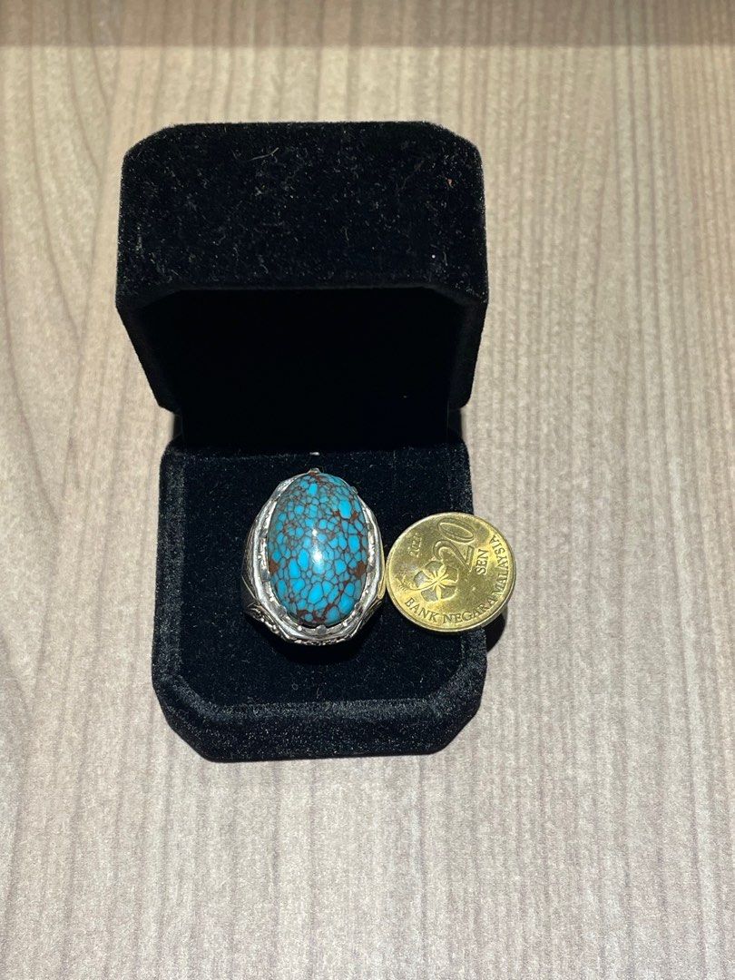 Firus mesir (Category: Jewelry) located in Bangi. Submitted by arjuna_collection (Listing ID 1366323055, Image 3). Description: Batu Firus Mesir urat motif kelopak bunga2 Ikatan Perak 960 Saiz semasa 17 Postage seluruh Malaysia .