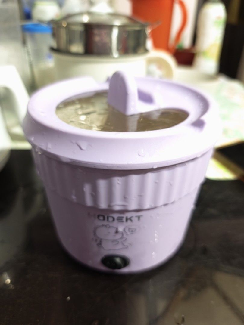 HODEKT MINI MULTI COOKER (Category: Cookware & Accessories) located in Taguig. Submitted by declutterbydebbie (Listing ID 1366254162, Image 1). Description: HODEKT VIOLET USE FOR CONTENT ONLY.