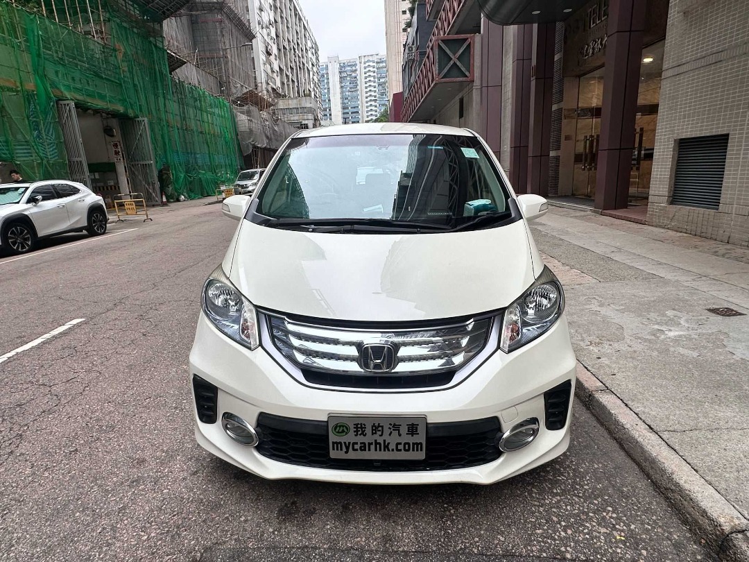 Honda Freed Hybrid Auto62863126539009111