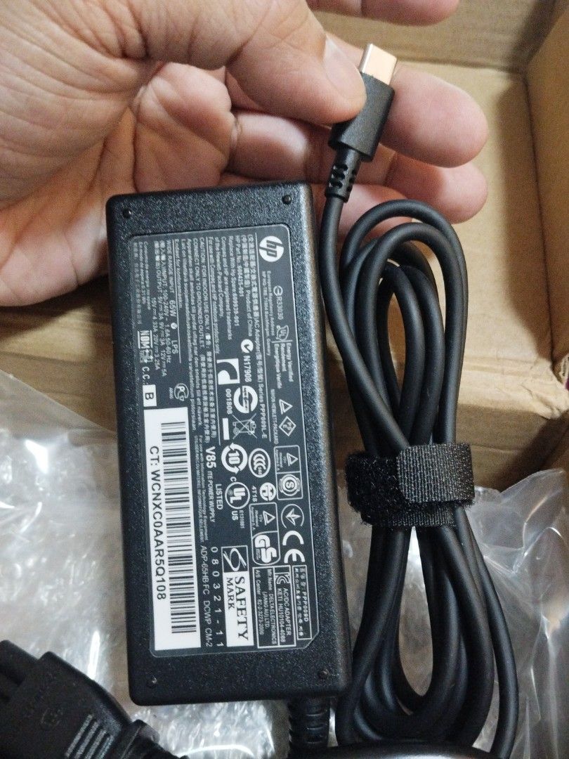 hp type c 65 watts laptop charger (Category: Laptops & Notebooks) located in Manila. Submitted by reiolshoppe (Listing ID 1366206640, Image 1). Description: 1 month warranty replacement.