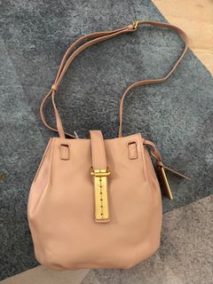(Kategori: ) berada di . Dikirim oleh khaleshop.id (ID iklan 1366234491, Gambar 1). Deskripsi: .