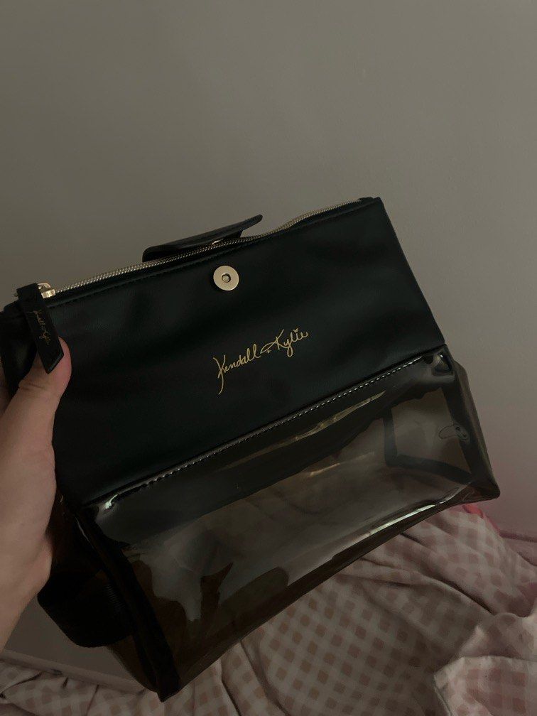 Kendall & Kylie Makeup Pouch (Category: Purses & Pouches) located in Bulacan. Submitted by femalethings (Listing ID 1364962123, Image 2). Description: what u see is what u get no flaws Firm price unused rare item.