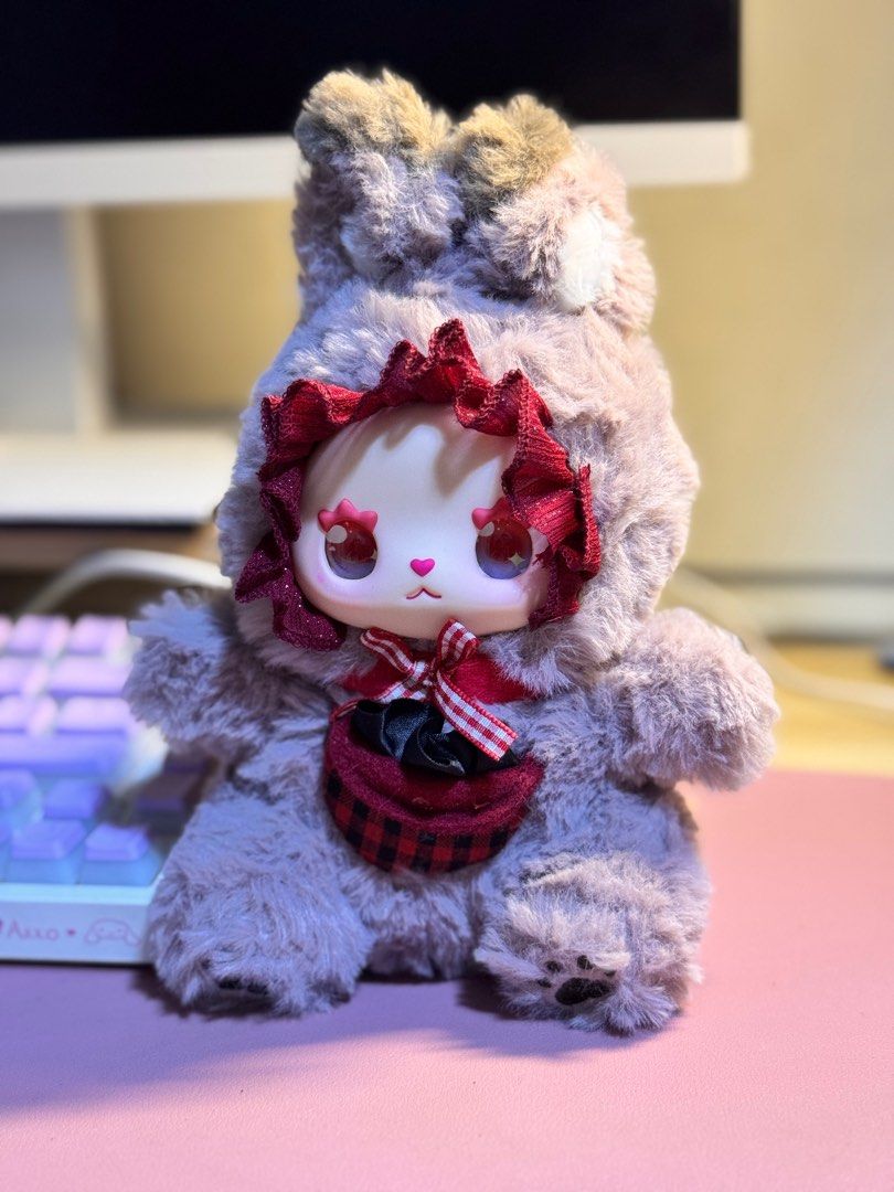 Lovely Emma Pocket Zoo Gray Wolf (Category: Plushies & Soft Toys) located in Caloocan City. Submitted by xiaolongbaeboo (Listing ID 1366336664, Image 2). Description: Lovely Emma Pocket Zoo Gray Wolf -Plush only -No box -No card Price: Php 500 Gcash/ Bank Transfer Buyer will book and shoulder shipping .