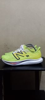 (Kategori: ) berada di . Dikirim oleh 16store_sneakers (ID iklan 1366304525, Gambar 1). Deskripsi: .