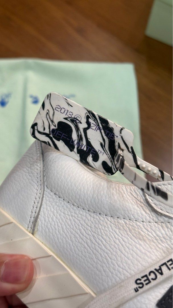 OFF WHITE SNEAKERS (Category: Sneakers) located in Makati City. Submitted by missthing888 (Listing ID 1366326723, Image 3). Description: .