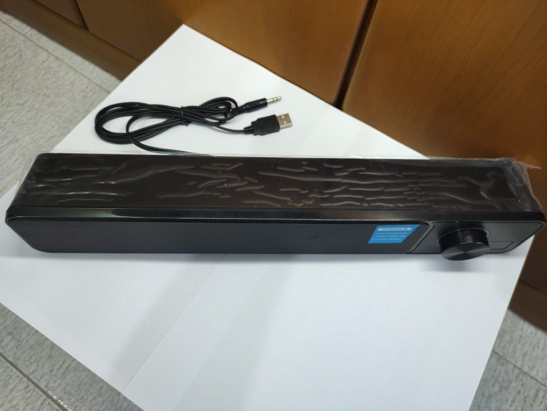 Potable Bluetooth 5.0 speaker65076145251075111