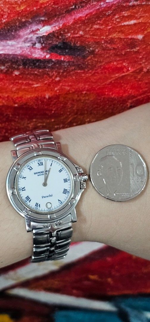 Raymond Weil (Category: Luxury Watches) located in Manila. Submitted by shyysandig (Listing ID 1366243099, Image 2). Description: Raymind Weil Swiss quartz movement 37mm Keeps perfect time Withh provided box only.