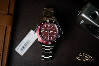 (Category: ) located in . Submitted by elite.timepiece (Listing ID 1366195518, Image 1). Description: .