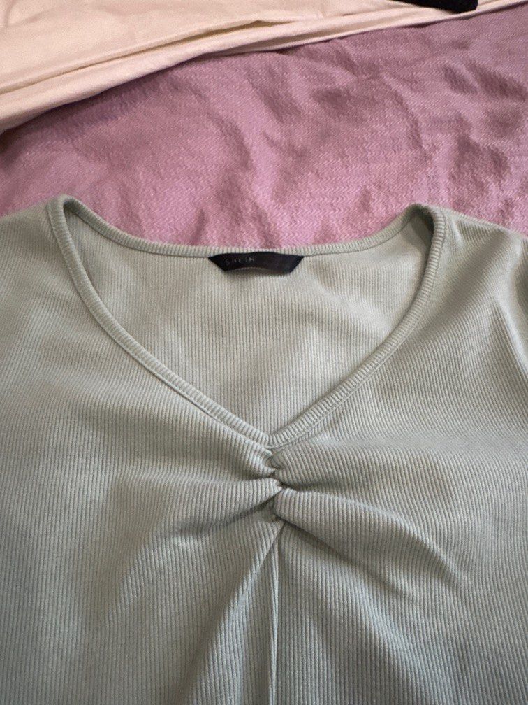 Shein sage green lettuce top (Category: Shirts) located in Manila. Submitted by cjy041 (Listing ID 1366279509, Image 2). Description: Rfs: decluttering. Buyer will shoulder SF MOP: Gcash, BPI, NO COD Location: Ongpin St. Sta.Cruz, Manila ( In Front of Shanghai Fried Siopao) .