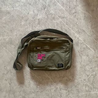 (Kategori: ) berada di . Dikirim oleh fltrs.co (ID iklan 1366272817, Gambar 1). Deskripsi: .