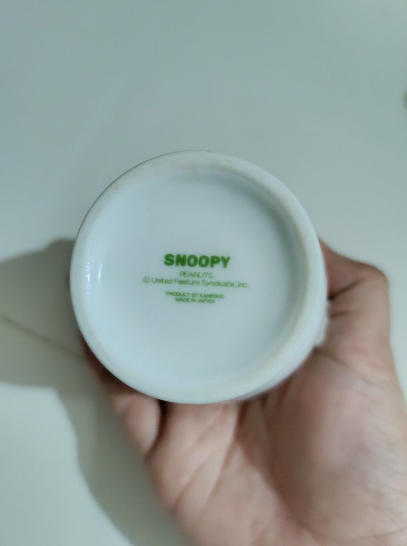 SNOOPY & WOODSTOCK PEANUTS CUP (Category: Coffee & Tea Tableware) located in Manila. Submitted by izzmorano (Listing ID 1366324722, Image 3). Description: 150 SHIPPED.