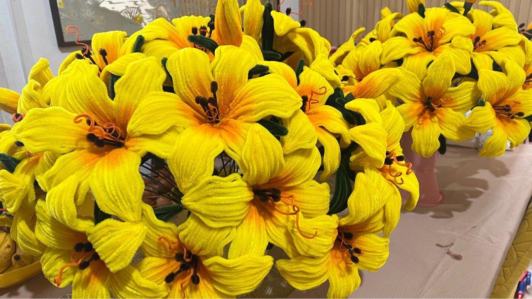 Stargazer lily (Category: Artificial Plants & Flowers) located in Cavite. Submitted by pumpkin_potato (Listing ID 1366237794, Image 1). Description: 60 each.