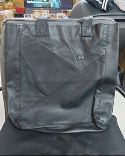 （分類：）位於 。 由 claytongky 提交（商品編號 1362578772，圖片 1）。簡介： 。