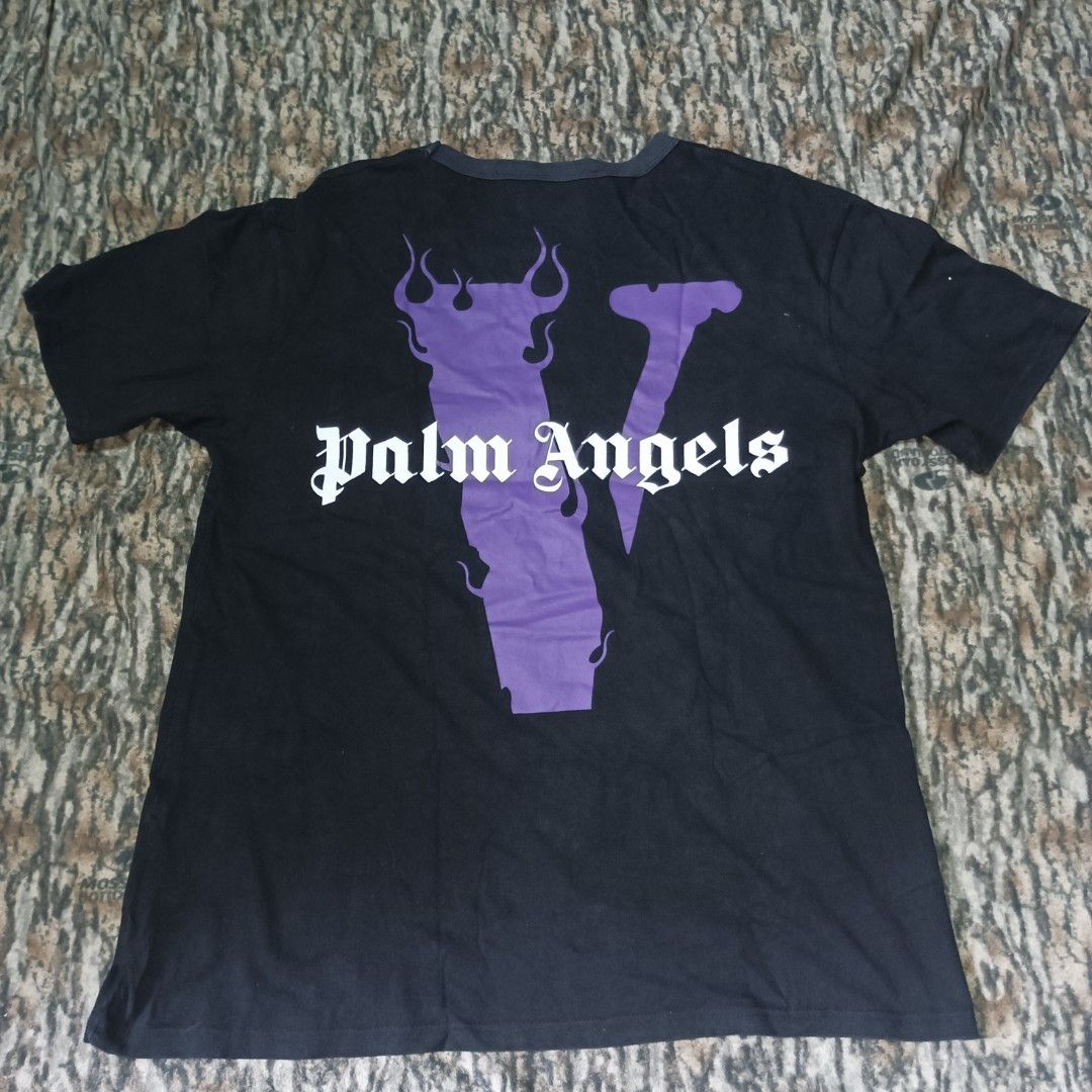 Vlone x Palm Angels shirt (Category: Tshirts & Polo Shirts ) located in Pasig City. Submitted by goryong (Listing ID 1366259062, Image 2). Description: good condition color rate 9/10 issue may ngatngat sa neckline (see pic) width 22 length 29.5 (all items is preloved/trifth, manage your expectation).