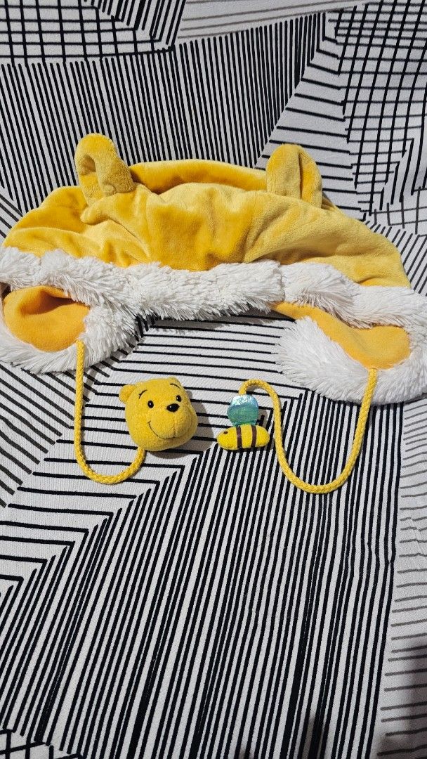 Winnie the pooh headdress (Category: Babies & Kids Fashion) located in Bacoor. Submitted by ginger828 (Listing ID 1366353905, Image 1). Description: winnie the pooh headdress.