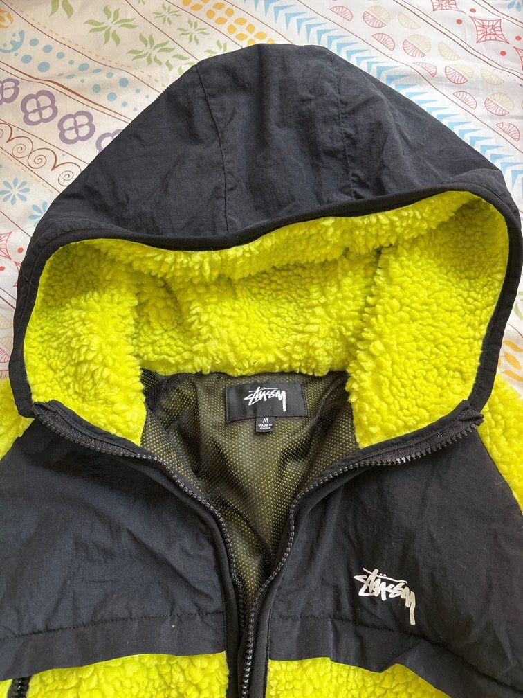 Winter Jacket （分類：外套及戶外衣服）位於 Hong Kong。 由 vmjhk 提交（商品編號 1366201137，圖片 2）。簡介： 。