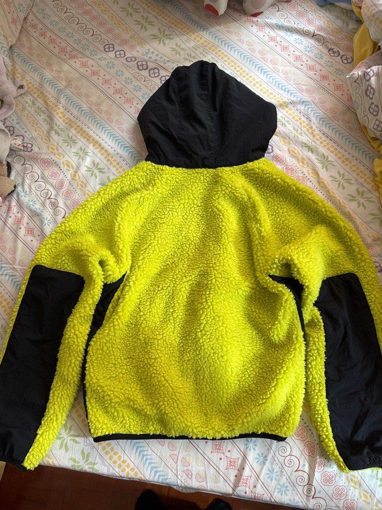 Winter Jacket （分類：外套及戶外衣服）位於 Hong Kong。 由 vmjhk 提交（商品編號 1366201137，圖片 5）。簡介： 。