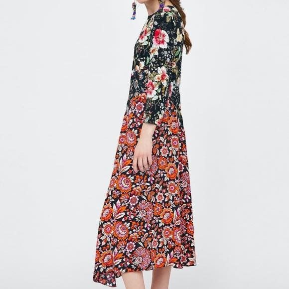 ZARA Patchwork Print Dress (Category: Dresses) located in Baguio. Submitted by asna_taku (Listing ID 1366250515, Image 3). Description: ZARA Patchwork Print Dress S-M EUC ₱980.