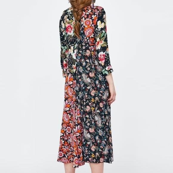 ZARA Patchwork Print Dress (Category: Dresses) located in Baguio. Submitted by asna_taku (Listing ID 1366250515, Image 2). Description: ZARA Patchwork Print Dress S-M EUC ₱980.