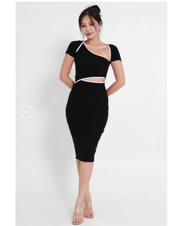 (Category: ) located in . Submitted by summxrclothes (Listing ID 1366331617, Image 1). Description: .