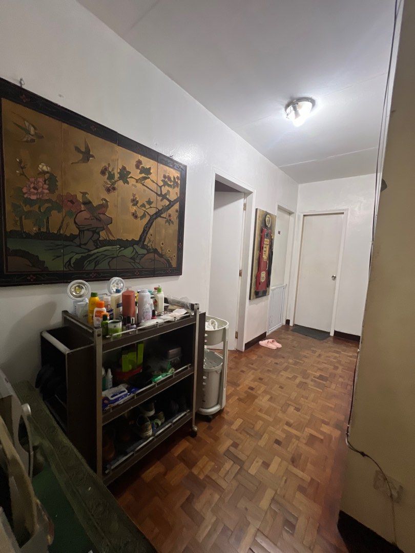 3Br Bungalow with spacious front yard (Category: House & Lot) located in Paranaque City. Submitted by rebcinmeds (Listing ID 1361781401, Image 3). Description: 3Br Bungalow in BF Homes International Village in Las Piñas City. Built in the 80s, structure is sturdy but dated. Spacious front yard for garden where children and their pets can run around. Very near schools like Montessori and Southville International. BF Homes is one, if not the larges
