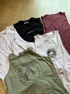 (Category: ) located in . Submitted by wallywears (Listing ID 1361665433, Image 1). Description: .