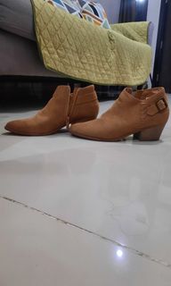 (Kategori: ) berada di . Dikirim oleh prelovedearest (ID iklan 1361673068, Gambar 1). Deskripsi: .