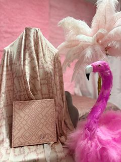 (Category: ) located in . Submitted by blinkcouture (Listing ID 1361727426, Image 1). Description: .