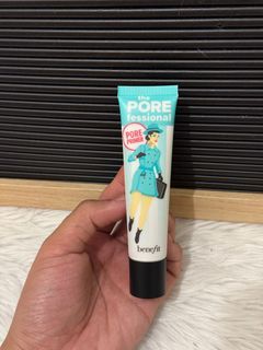 Benefit the Porefessional Primer