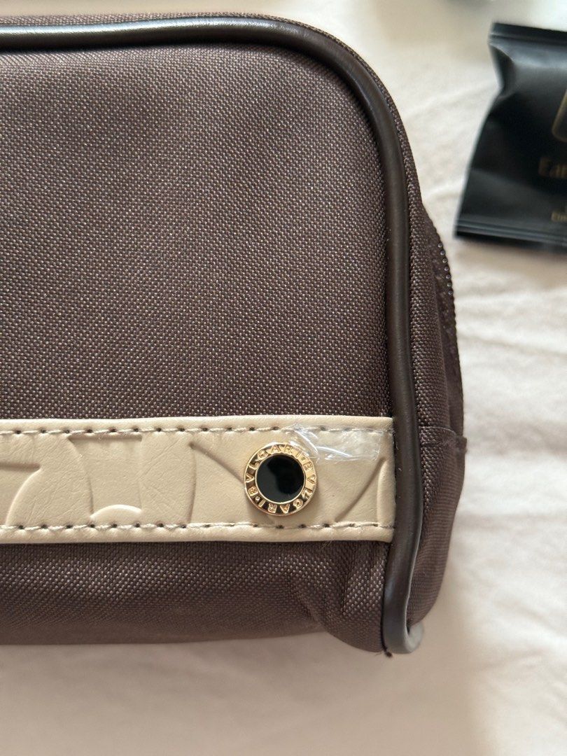 Bvlgari Vanity Kit (Category: Purses & Pouches) located in Taguig. Submitted by ericalopez (Listing ID 1361769527, Image 3). Description: Bvlgari Vanity Kit Price: 1,200 each Brand new 100% Authentic Location: Pick up Or Delivery via lalamove or lbc.