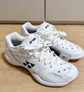 (Category: ) located in . Submitted by fashion.shoppp (Listing ID 1361768765, Image 1). Description: .