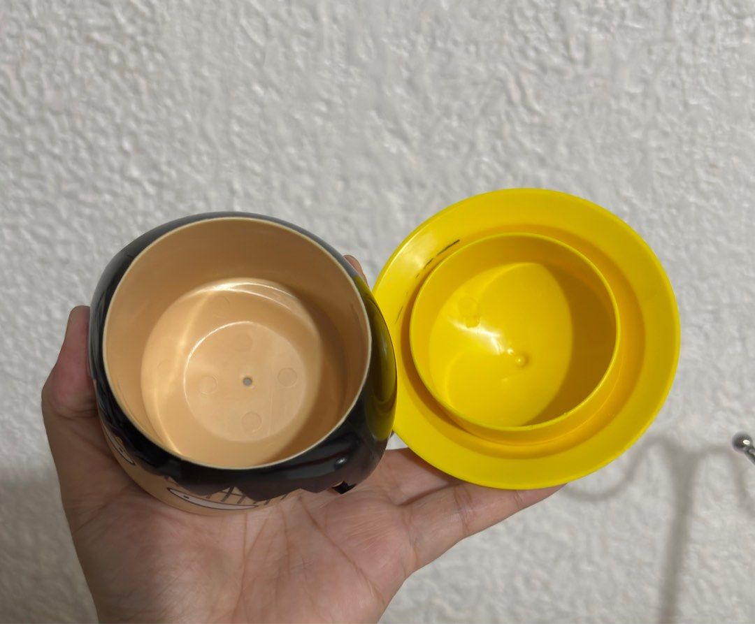 Chibi Maruko Chan Holder/Container (Category: Character Goods) located in Paranaque City. Submitted by dalle_closet (Listing ID 1361685301, Image 2). Description: New pa naman.