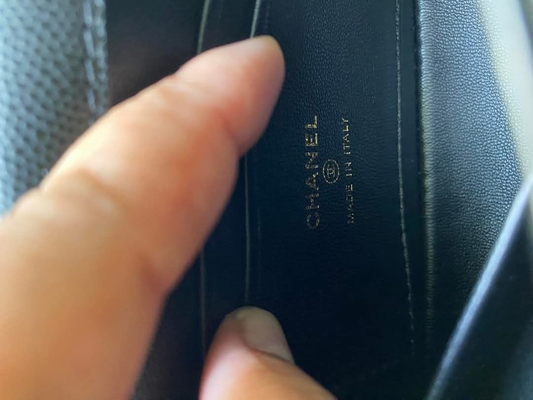 coco mini chanel coded🍀 (Category: Luxury Bags & Wallets) located in Tagum. Submitted by jorace112439395 (Listing ID 1361726011, Image 2). Description: coco🍀 mini chanel coded🥰 sale‼️.