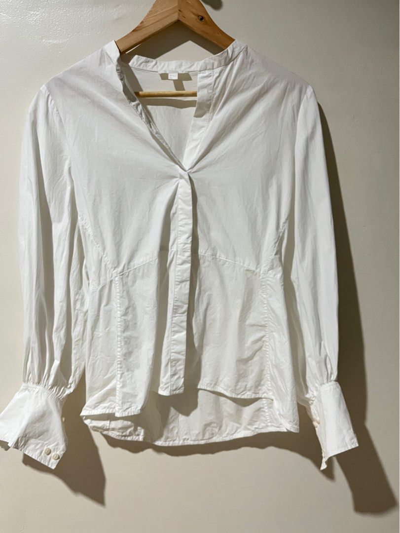 Sale! COS White Button Linen (Category: Longsleeves) located in Cebu City. Submitted by mendycloset (Listing ID 1361694866, Image 1). Description: .