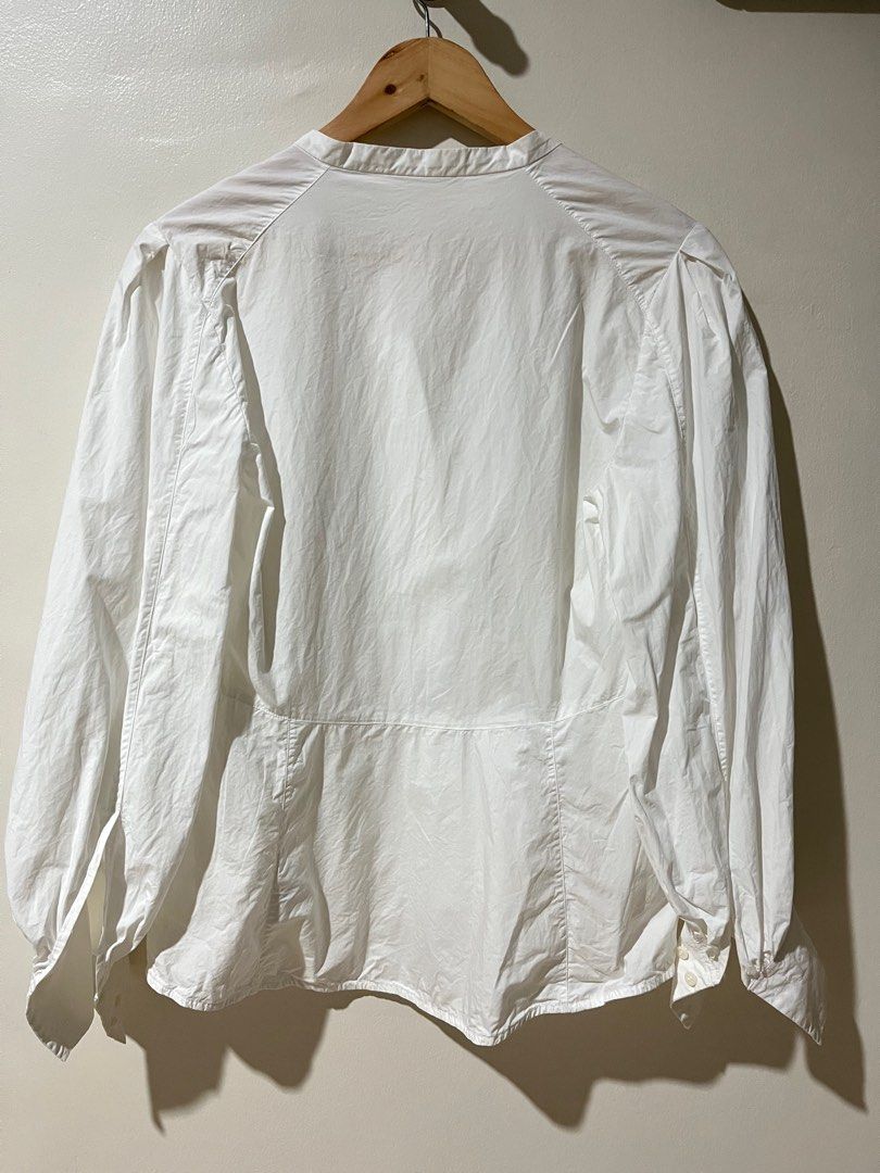 Sale! COS White Button Linen (Category: Longsleeves) located in Cebu City. Submitted by mendycloset (Listing ID 1361694866, Image 3). Description: .