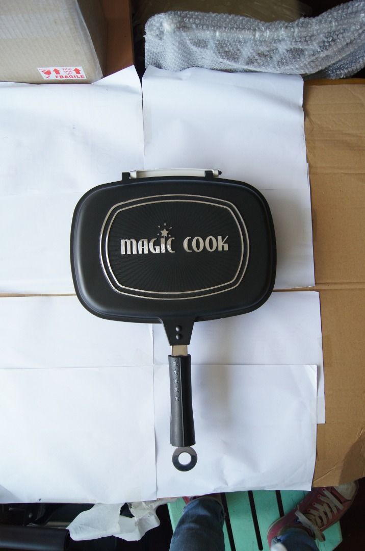 CUL-Magic Cook MC-32 Double Sided Grill Pan, Cookware & Kitchenware (Category: Cookware & Accessories) located in Makati City. Submitted by costuless_inc. (Listing ID 1094604319, Image 3). Description: Item Code: MC-32 Magic Cook 32cm Double Sided Aluminum Pan Non Stick Ceramic Coating inside and High temp coating outside with extra rubber seal. SPECS: Double-sided pressure grill pan Material: Super-conductive Ceramic Coating Dimensions (cm): 32 