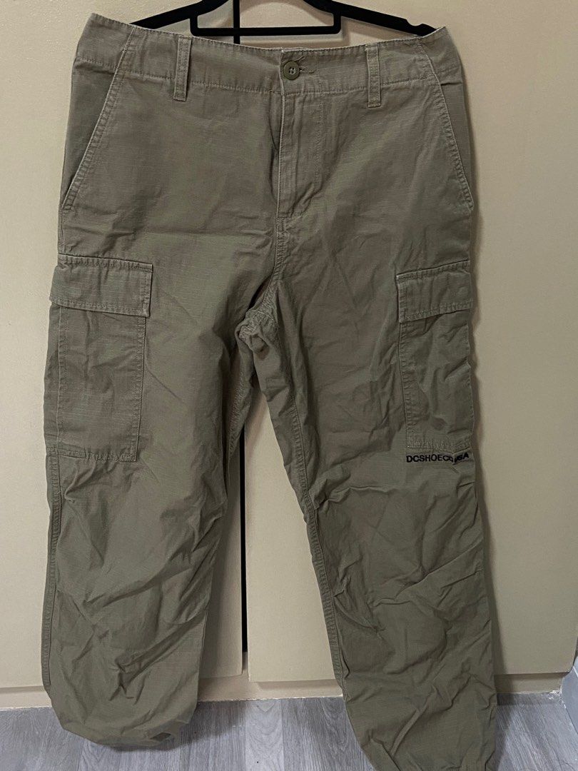 DC Cargo Pants (Category: Jeans) located in Manila. Submitted by sn00pyboopy (Listing ID 1361726530, Image 1). Description: .
