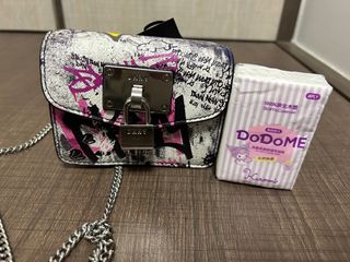 （分類：）位於 。 由 mandyli12149710 提交（商品編號 1361776234，圖片 1）。簡介： 。